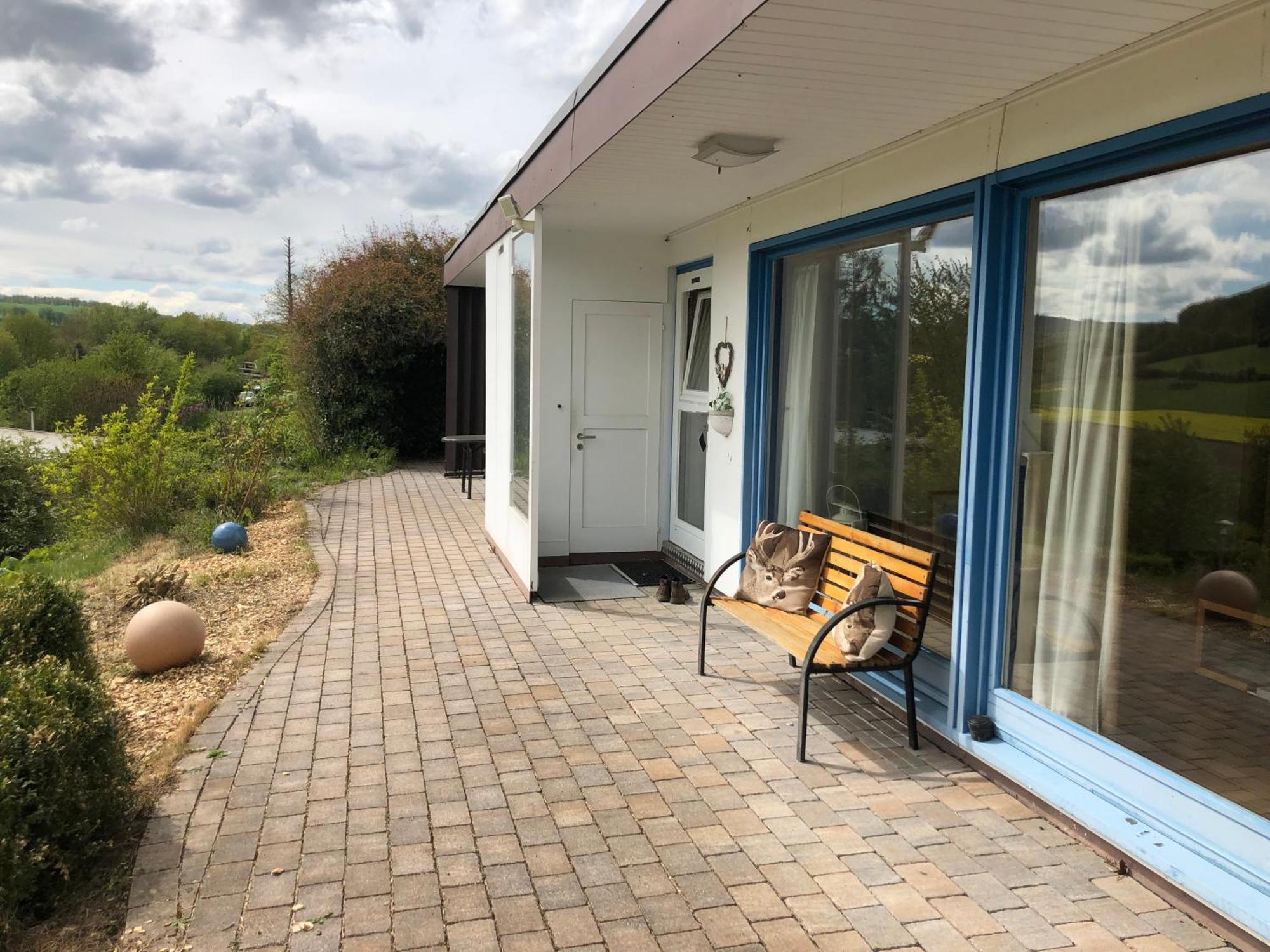 Idyllisch Wohnen Im Weserbergland - Kompletter Bungalow Auf Eigenem Grundstueck Villa Polle Exterior photo